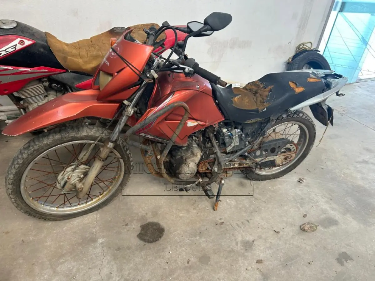 LOTE 001 - HONDA/ NXR150 BROS MIX ES