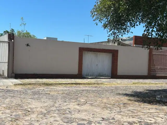 IMÓVEL RUA TORQUATO SEVERO, 571 - DOM PEDRITO